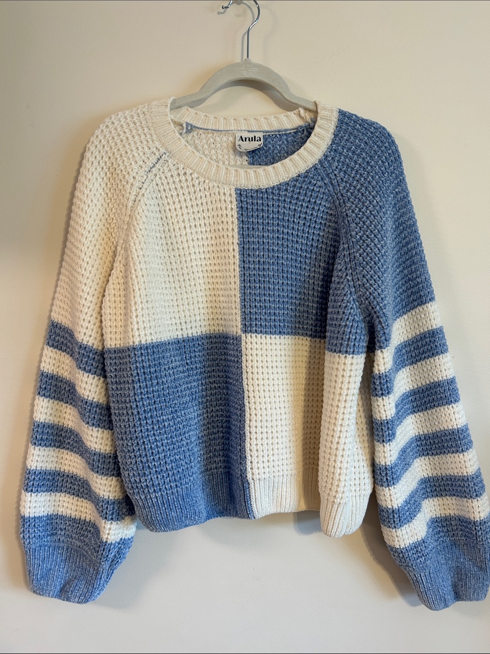 ARULA Blue and Cream Colorblock Waffle Crewneck Sweater-Size X (XL/0X-14/16)